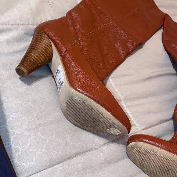 Boots 🤎 - Picture 2 of 8